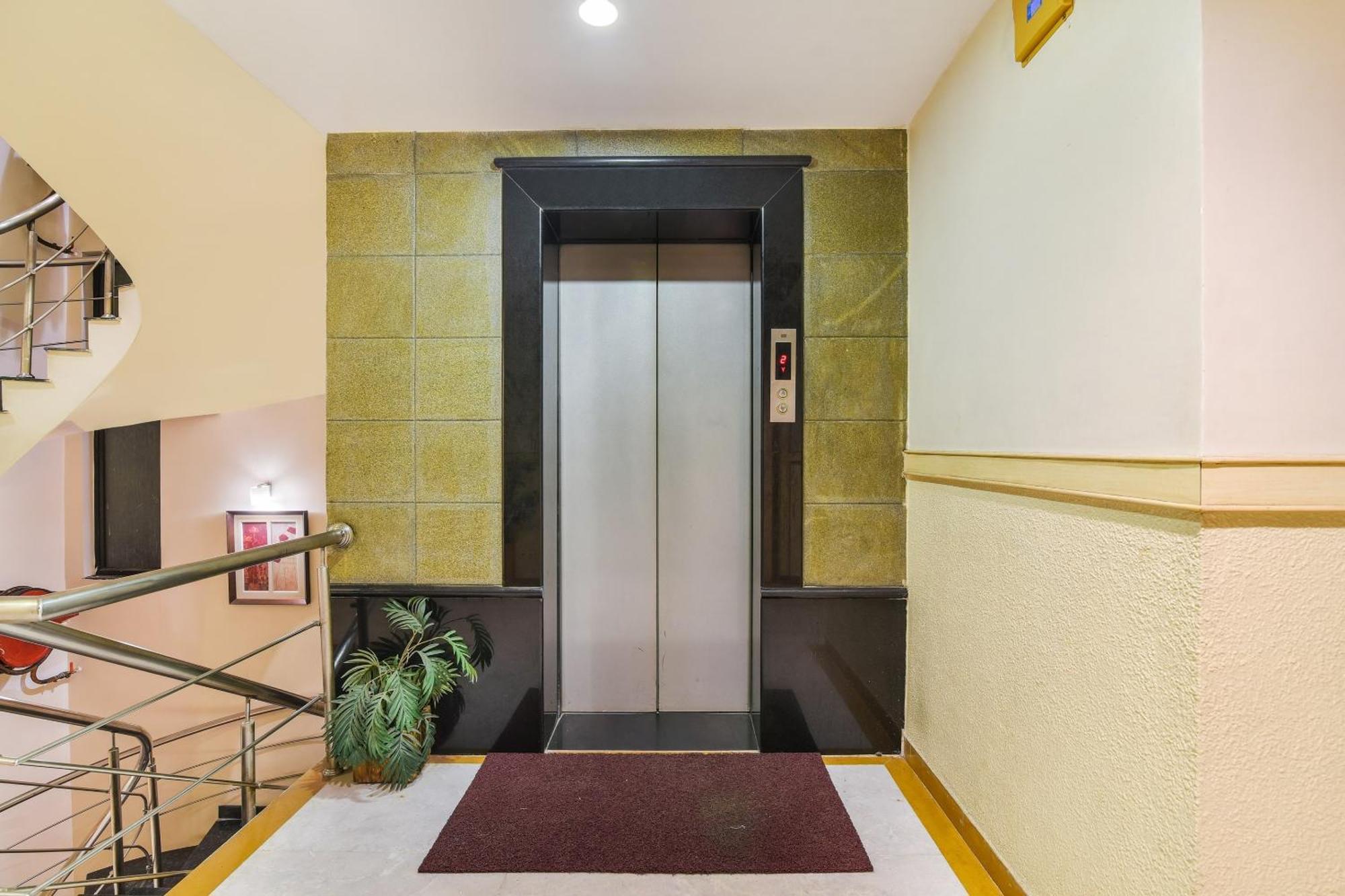 Super Capital O Grand Plaza Hotel Coimbatore Exterior photo